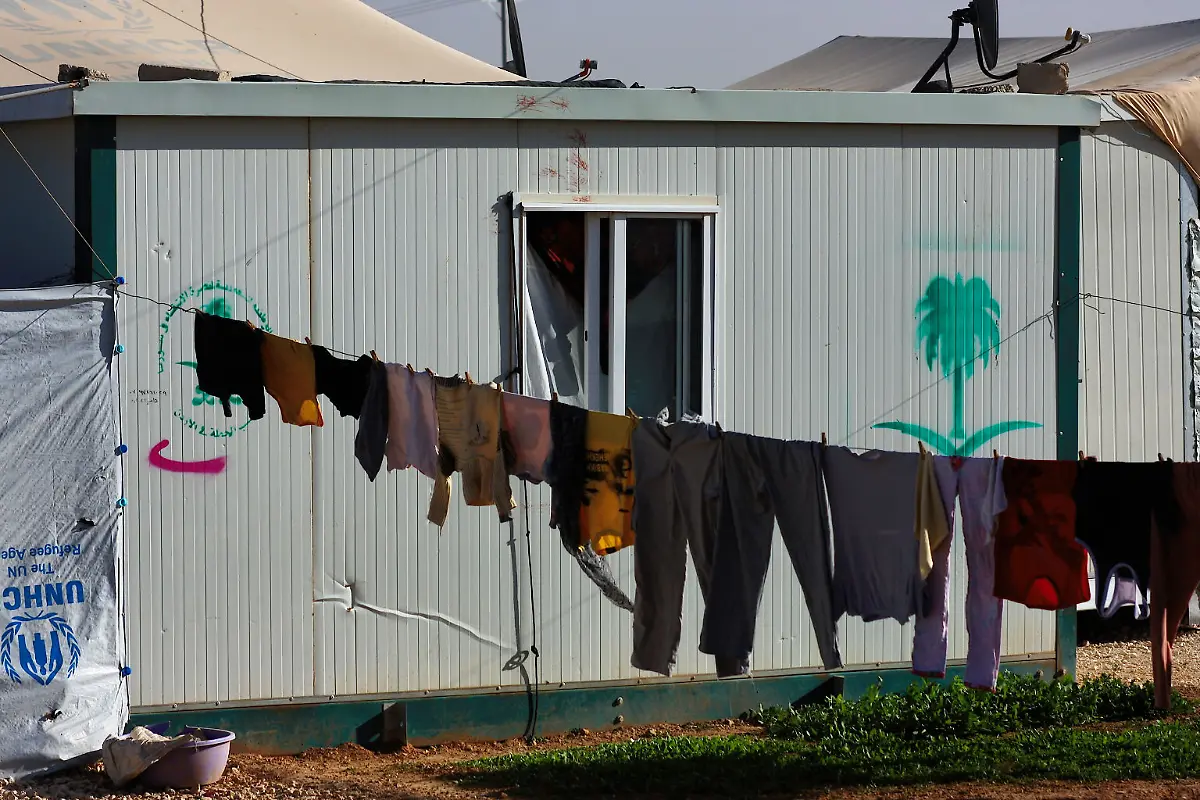 13-Credit-Nora-Schareika