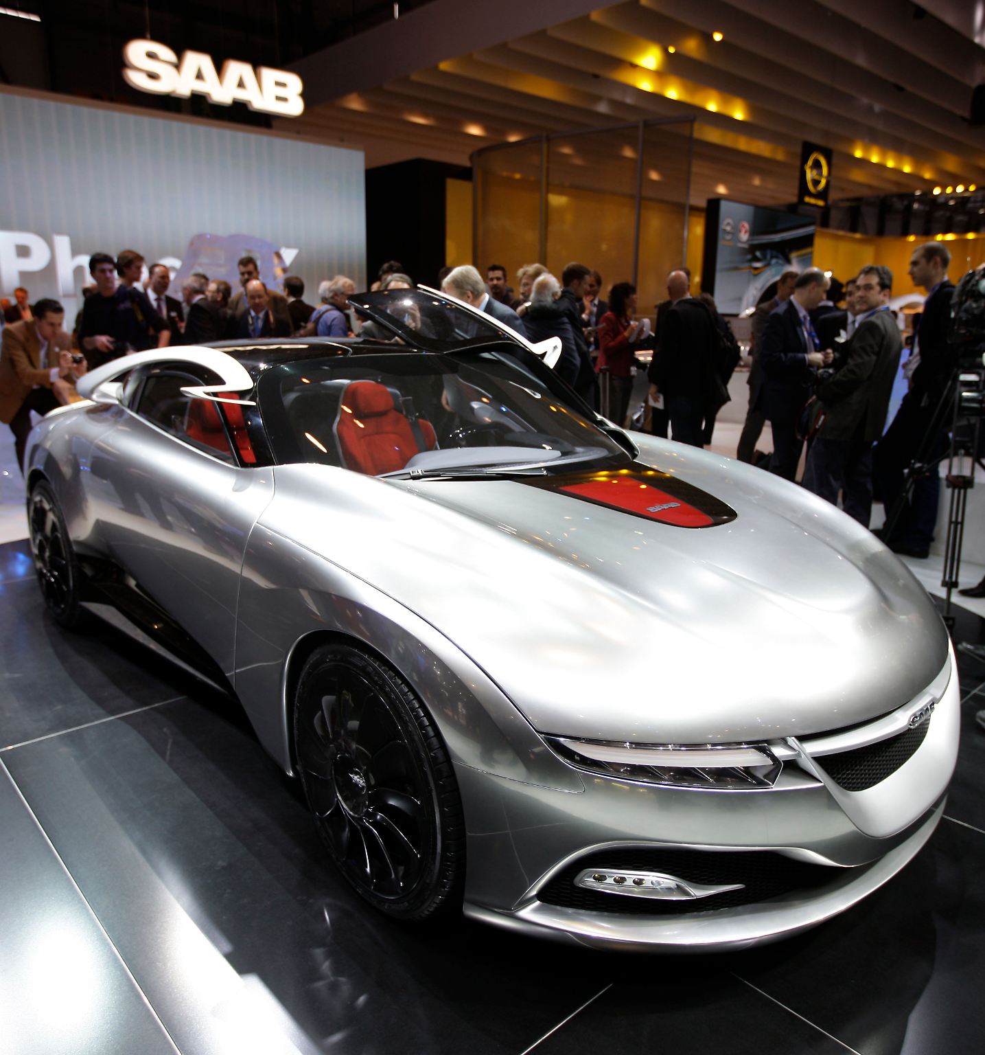 Es ist vorbei. Die schwedische Autofirma Saab beantragt Insolvenz.