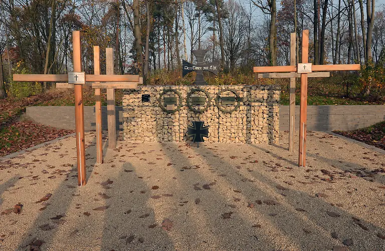 3lzt2448-jpg5150566140198458468