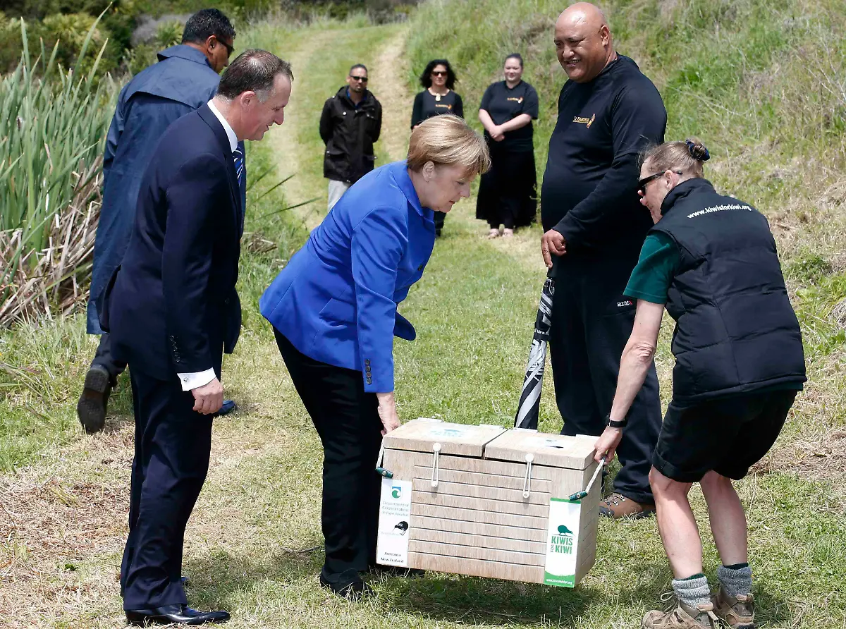 2014-11-14T014628Z-2000526703-GM1EABE0QJ001-RTRMADP-3-ZEALAND-POLITICS-JPG5095843657892815181