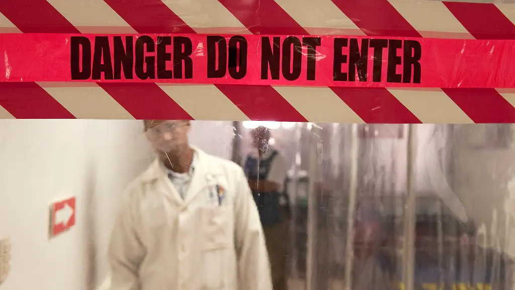 2014-11-08T014010Z-1502731937-GM1EAB80Q5I01-RTRMADP-3-HEALTH-EBOLA-DOMINICAN-JPG2099960996464285259