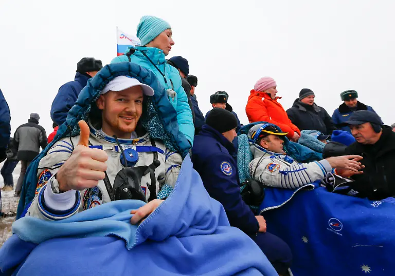 2014-11-10T051721Z-773470879-GM1EABA10U701-RTRMADP-3-SPACE-STATION-ASTRONAUTS-JPG6452632506460052134