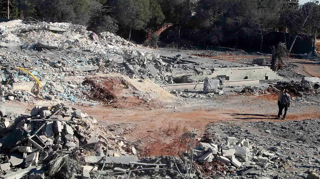 2014-11-06T171514Z-1200867854-GM1EAB703EY01-RTRMADP-3-SYRIA-CRISIS-JPG7914765236543877345