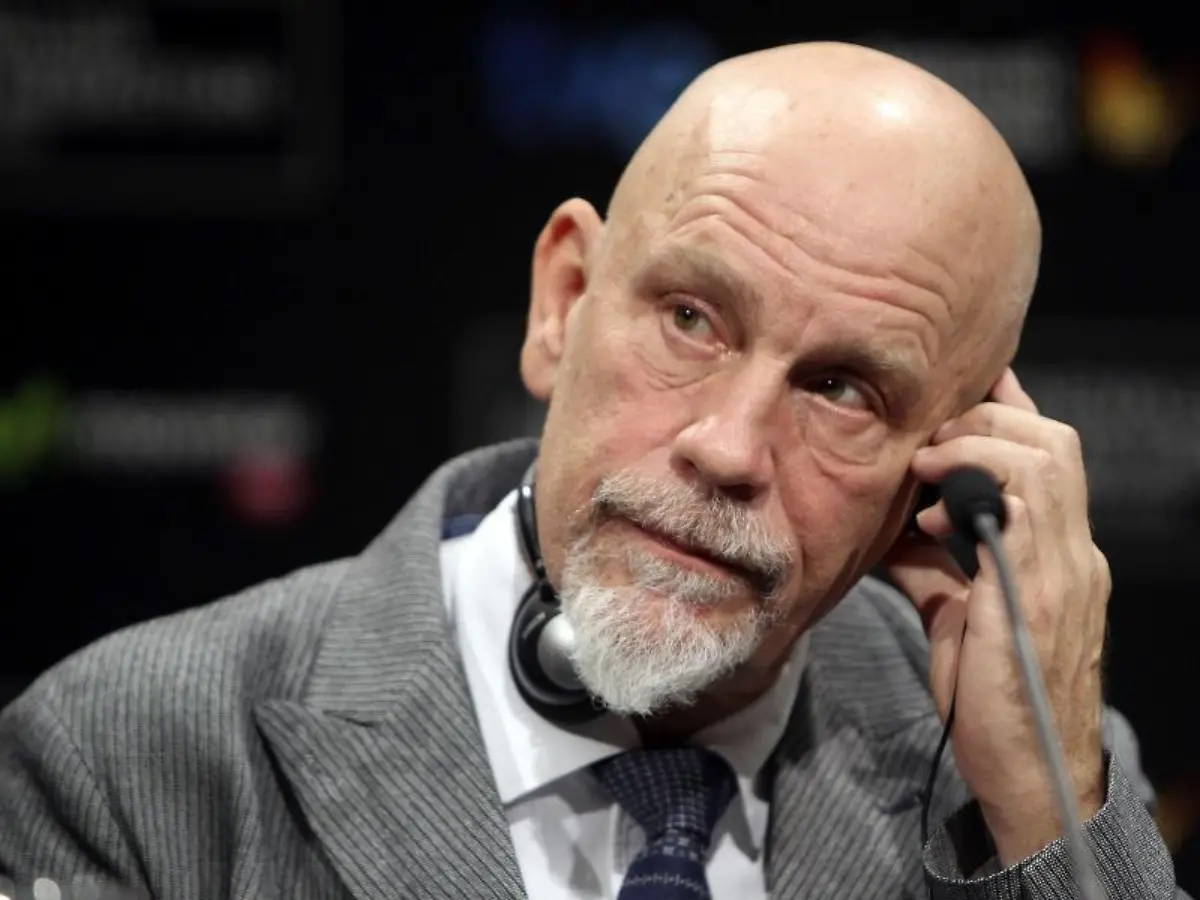 Schauspieler-John-Malkovich-haelt-nichts-von-Selfies-Foto-J