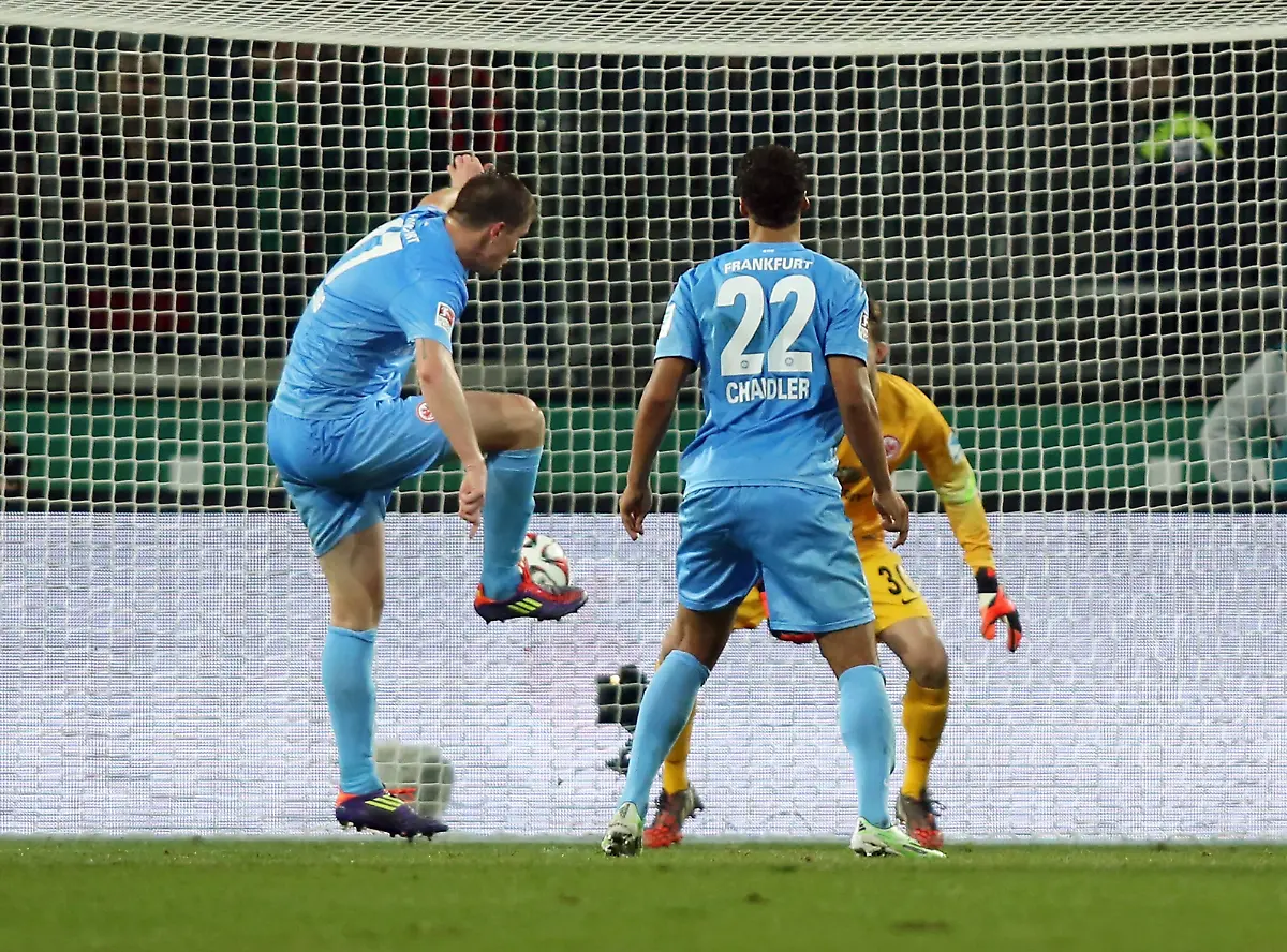 imago-sp-110118360006-18000649-jpg6722992047148836264