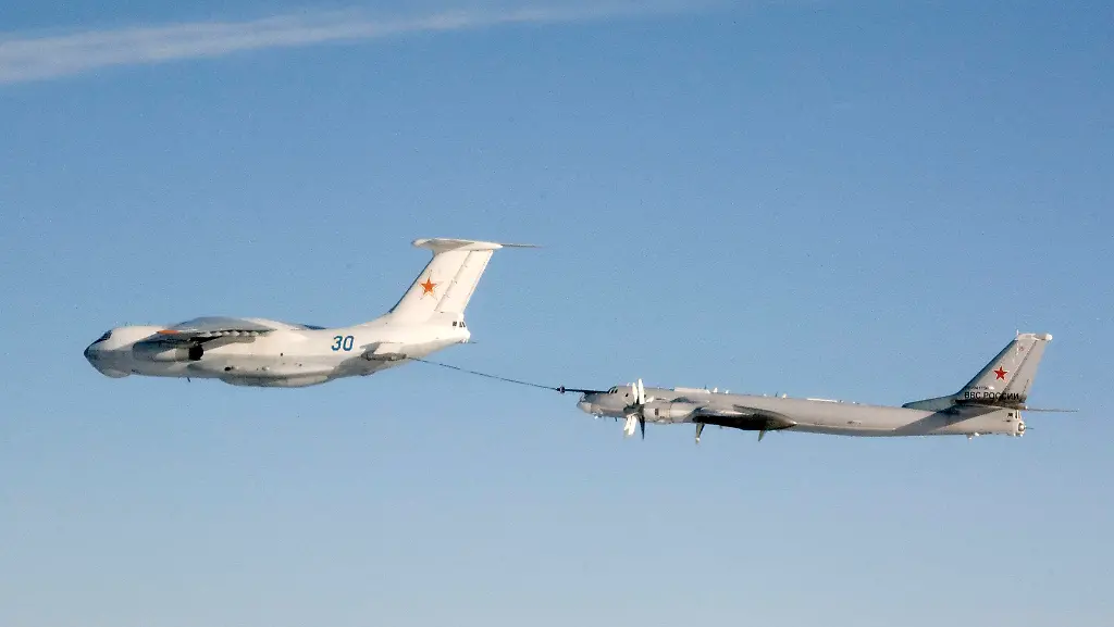 2014-10-30T083132Z-1862901825-GM1EAAU182L01-RTRMADP-3-NATO-RUSSIA-EXERCISES-JPG4619817488540708385