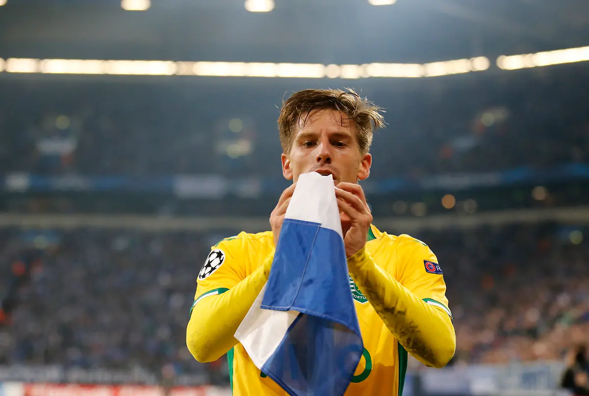 328AAA0065857EC3-jpg2342940236054640003