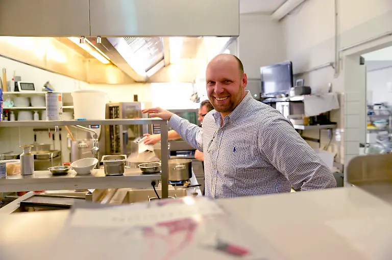 3lhn4407-jpg6190610051347621951