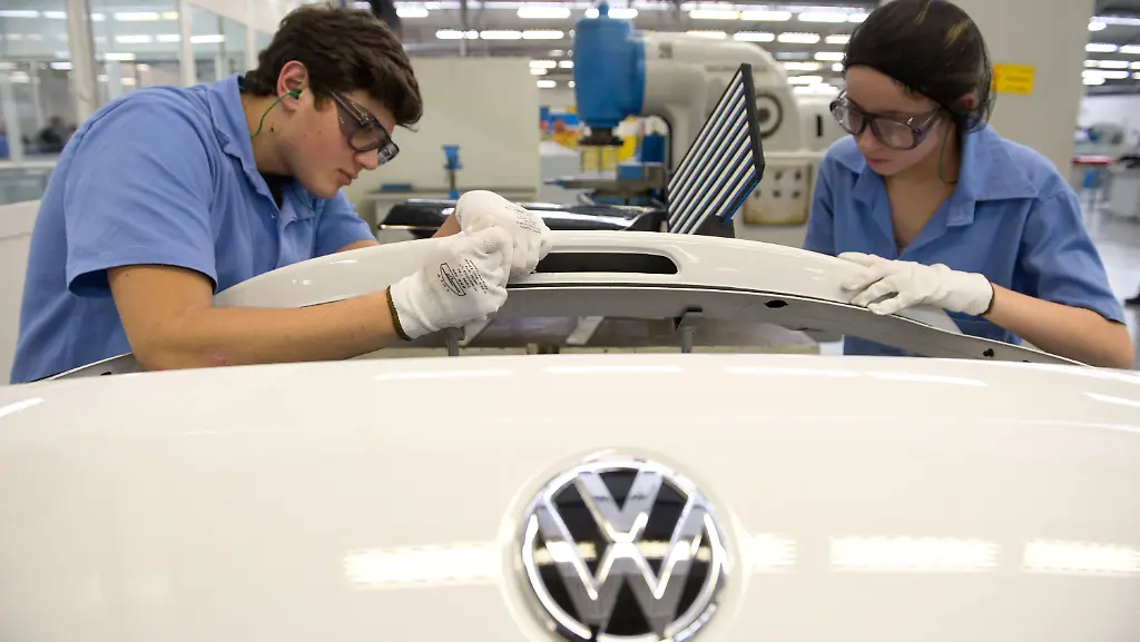 3le50236-jpg3009406018838082579