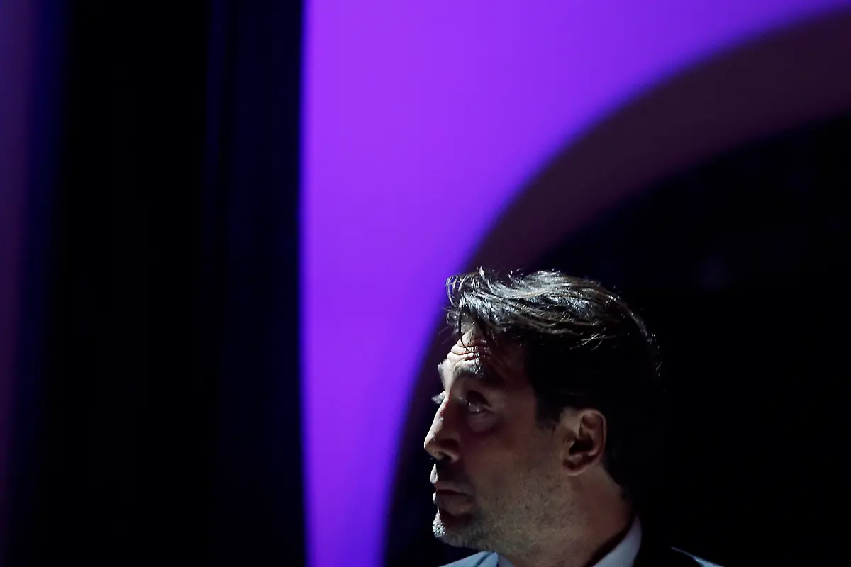 2013-02-18T010928Z-01-JMG30-RTRMDNP-3-SPAIN-JPG8162088467648400621