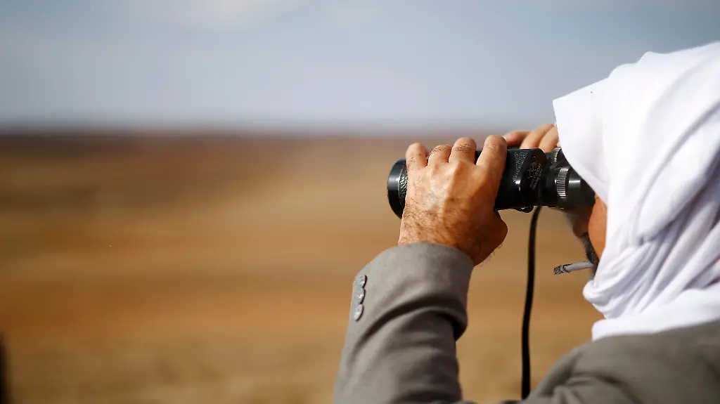 2014-10-15T071513Z-1621142561-LR1EAAF0K52Q1-RTRMADP-3-MIDEAST-CRISIS-USA-AIRSTRIKES-JPG6889646623040022662