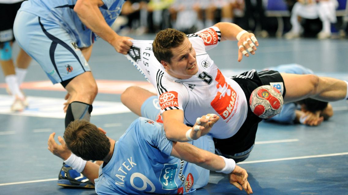 Nicht zu stoppen: Sebastian Preiß feierte mit dem DHB-Team einen Kantersieg und die vorzeitige EM-Qualifikation.