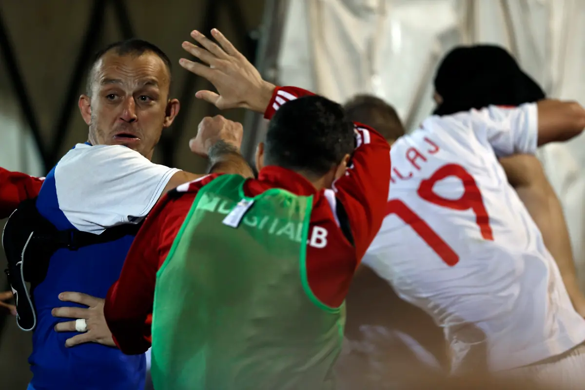 328A9E0045D72B94-jpg1609628757732806515