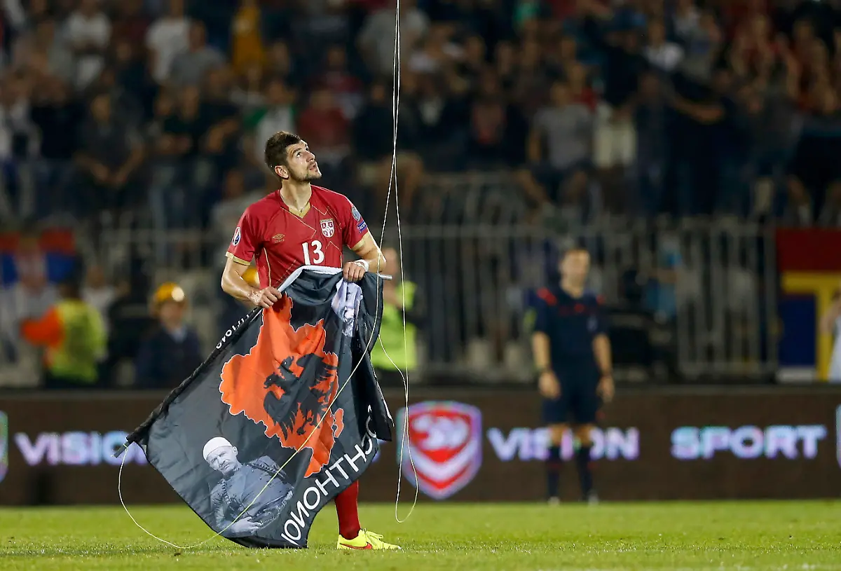 2014-10-14T220516Z-1156179063-LR1EAAE1PCHOT-RTRMADP-3-SOCCER-EURO-SERBIA-BRAWL-JPG2304604100471251947