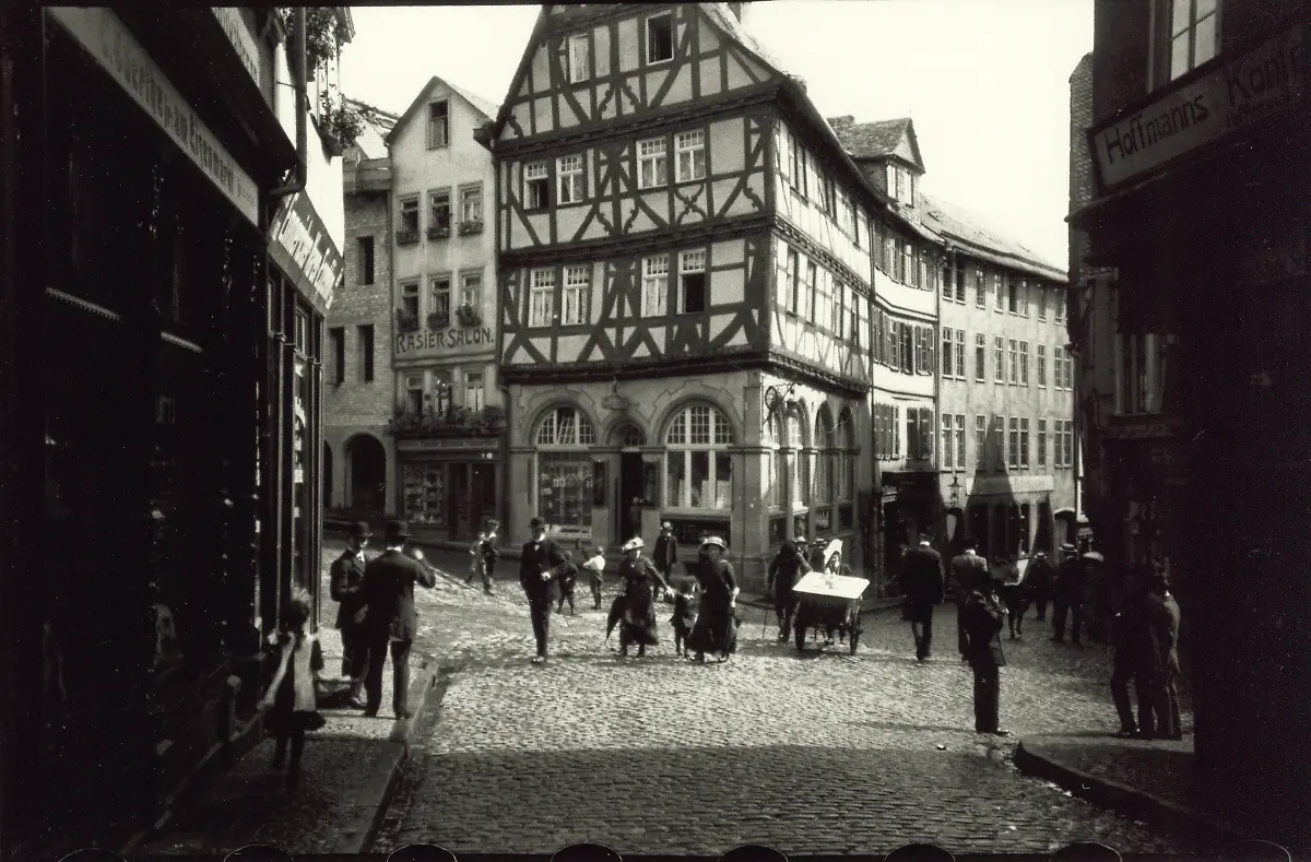 1913-Oskar-Barnack-Wetzlar-Eisenmarkt