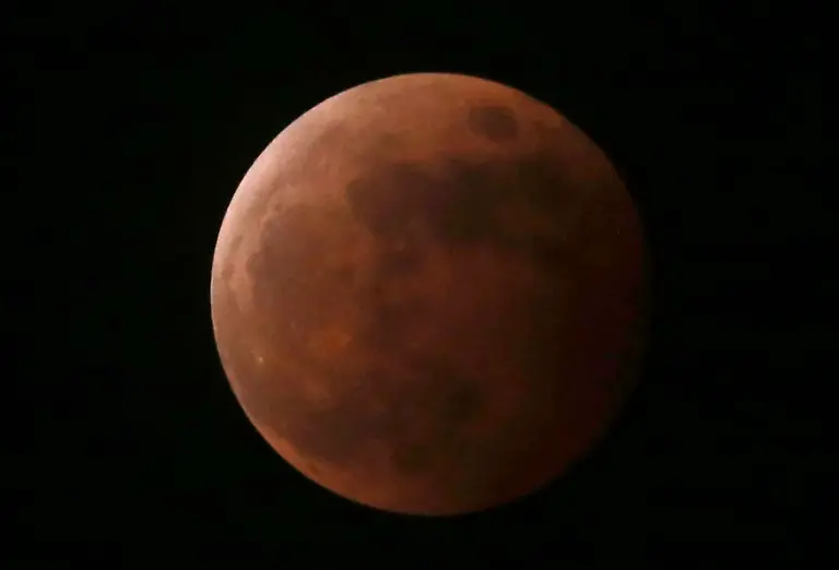 2014-10-08T135707Z-1109551103-GM1EAA81OQL02-RTRMADP-3-USA-SPACE-MOON-JPG3206666176071316202