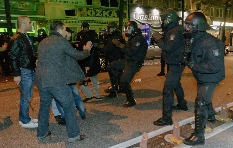 3lap1824-jpg6880399645547941973