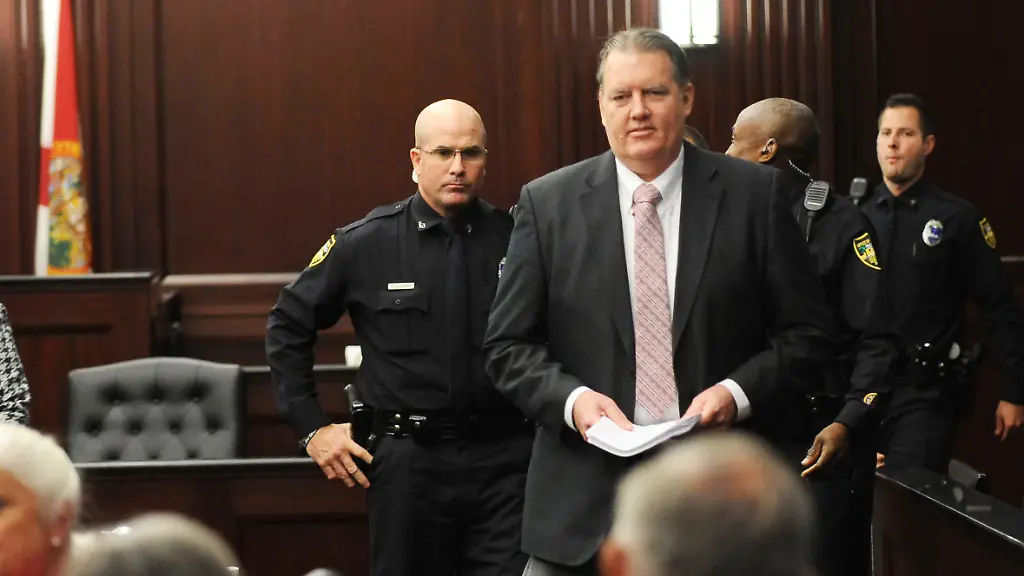 328A8200903E2C90-jpg8018915603505447282