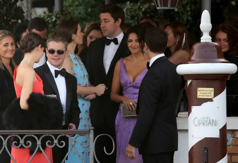 2014-09-27T185418Z-1753719717-GM1EA9S07M001-RTRMADP-3-PEOPLE-CLOONEY-VENICE-JPG8029462233641822492