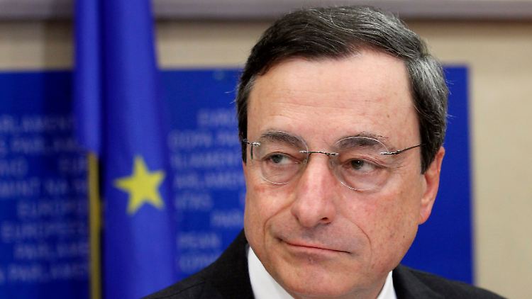 Als Chef der italienischen Notenbank in Brüssel: EZB-Kandidat Mario Draghi.