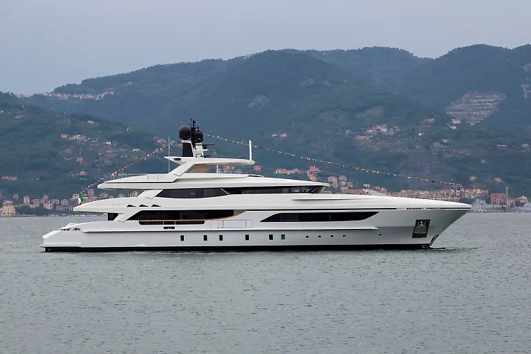 baglietto-46m-displacement