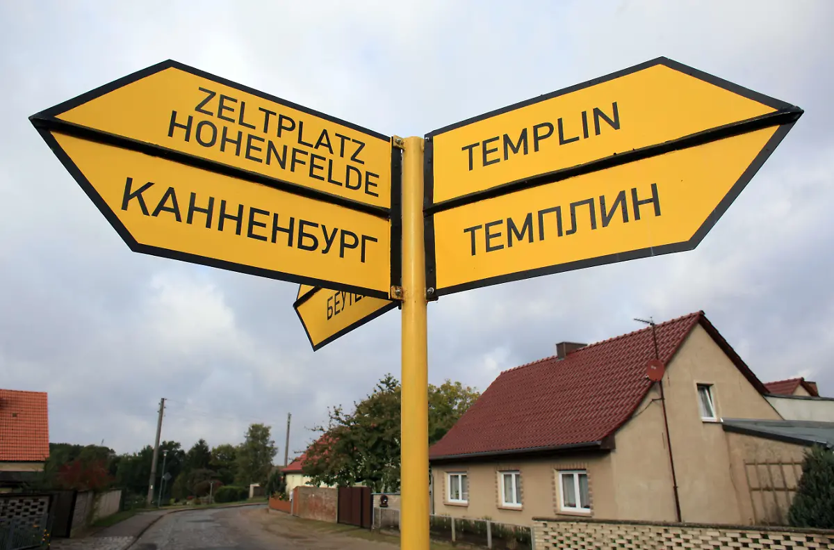 deutsch-russisch-wegweiser-uckermark-ddr