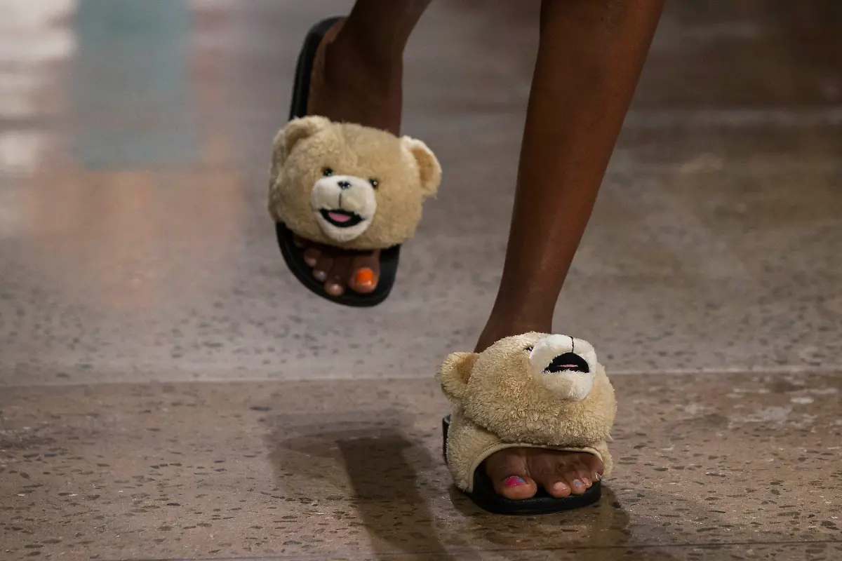 2014-09-10T194212Z-1829797625-GM1EA9B08TW01-RTRMADP-3-USA-FASHION-NEWYORK-JPG2070257959117489548