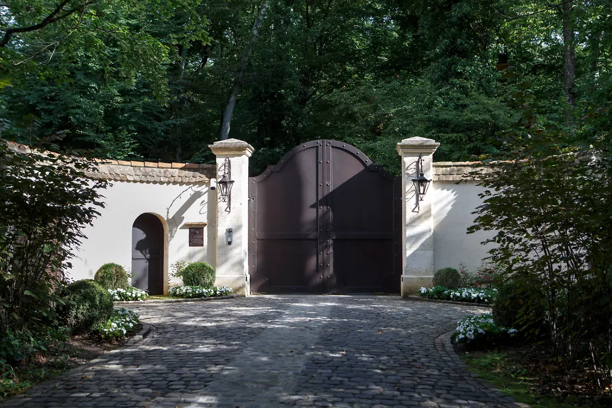 328A52007EE1AB9A-jpg3166502288905343136