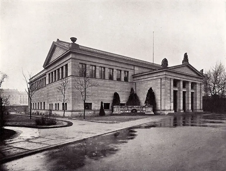 1280px-Berlin-Pergamonmuseum-1905