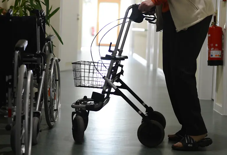 3knh0740-jpg8530121691599919320