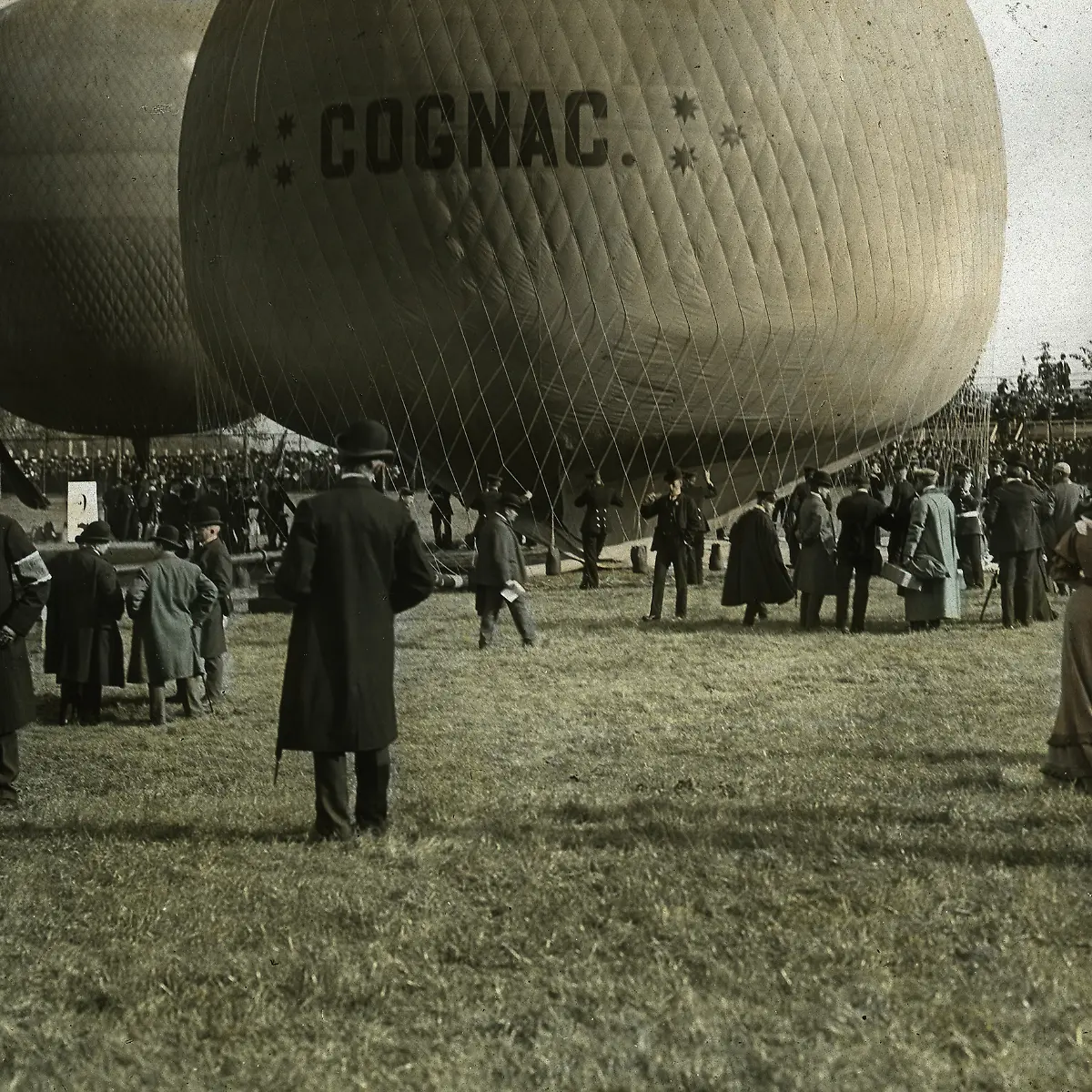 Motiv-aus-dem-Kaiserpanorama-Vor-dem-Krieg-Flugtag-in-Johannisthal
