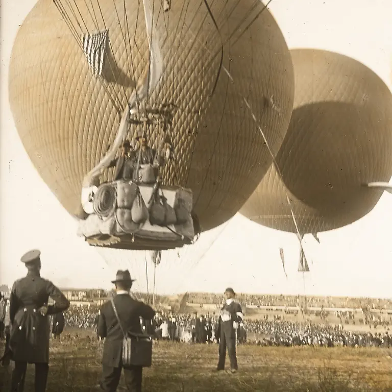 Motiv-aus-dem-Kaiserpanorama-Vor-dem-Krieg-Flugtag-in-Johannisthal