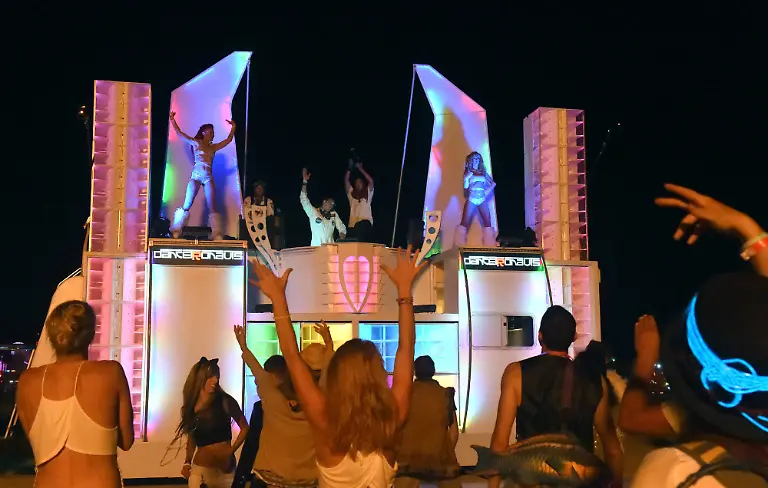 328A3A00312A7D14-jpg1554382834143934798