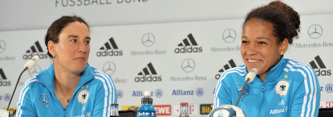 Celia Okoyino da Mbabi zählt mit ihren 22 Jahren zur jungen Garde im DFB-Team, die den Routiniers um Kapitänin Birgit Prinz Druck macht.