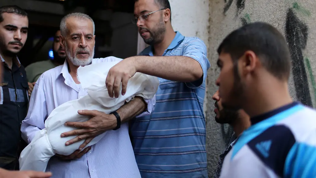 2014-08-20T122732Z-1142347539-GM1EA8K1KQP01-RTRMADP-3-MIDEAST-GAZA-JPG346438141552677467