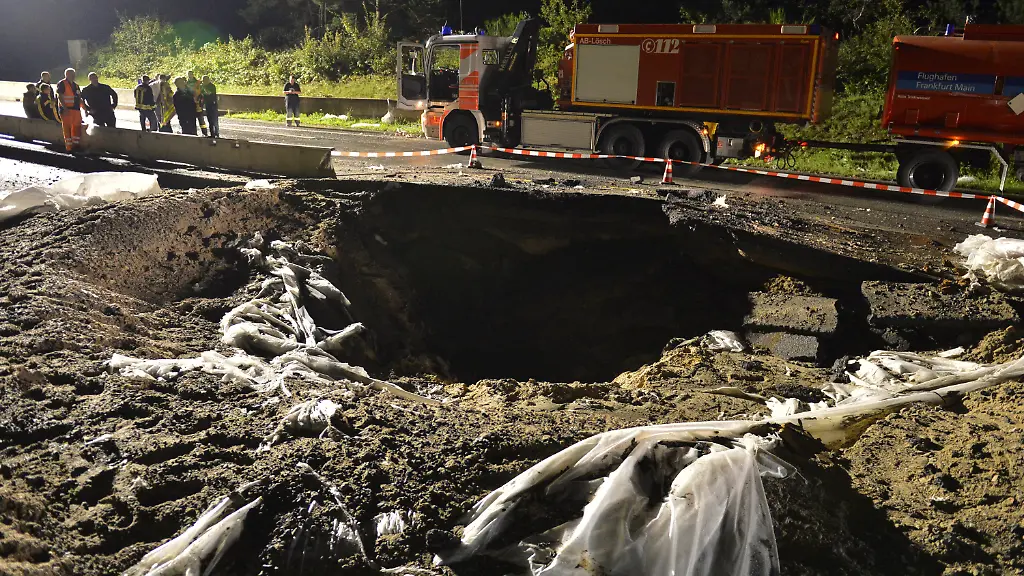 3kdb4515-jpg7756492703016957038