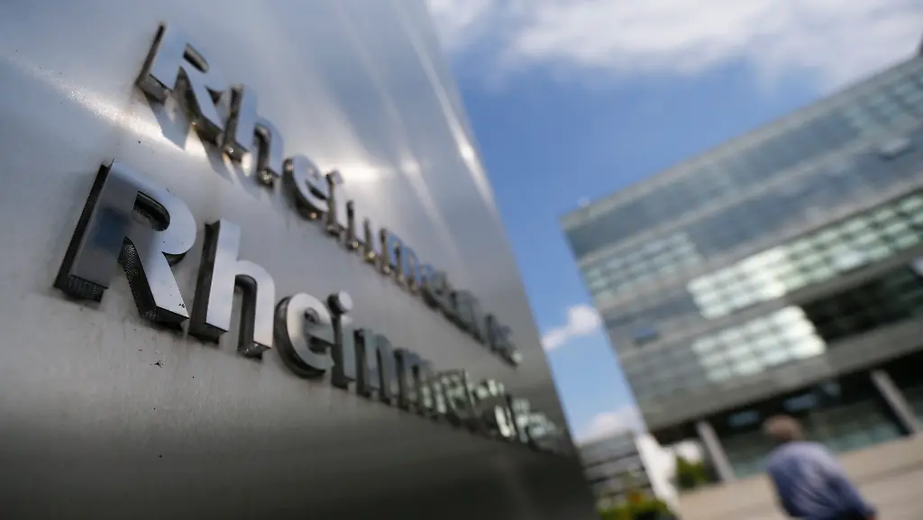 2014-08-04T150901Z-832109138-BM2EA841B5Q01-RTRMADP-3-RHEINMETALL-GERMANY-RUSSIA-JPG5385510203806482133