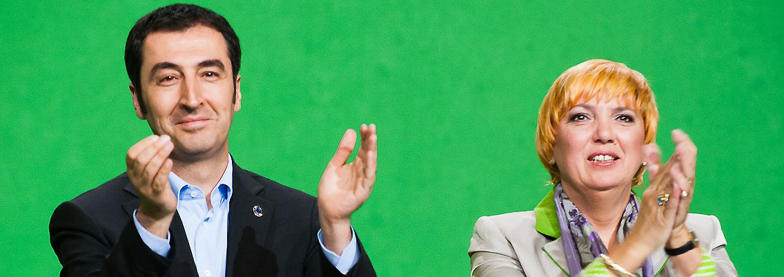 Zwar nicht alles gut, aber Ende gut: Der Parteitag stimmt dem Vorstand zu.