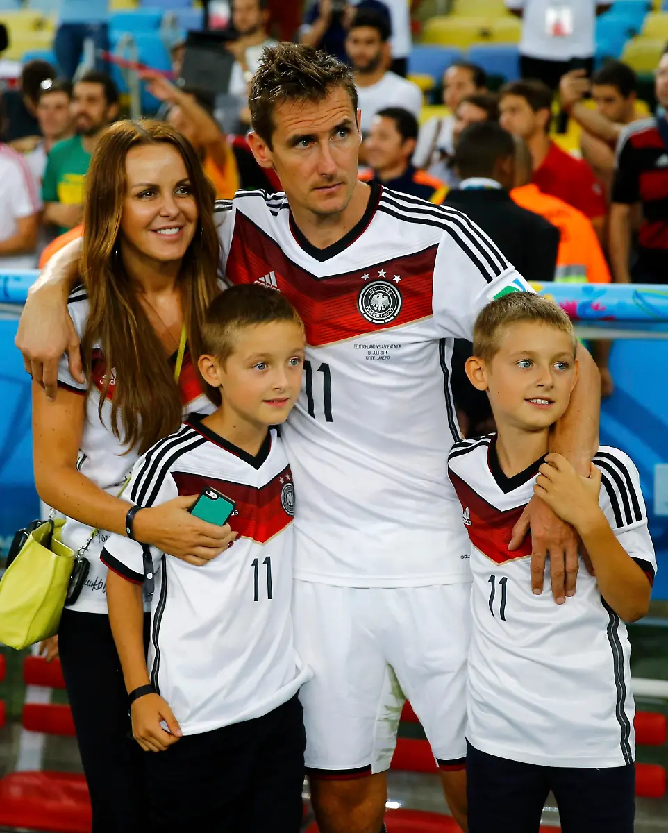2014-07-13T231012Z-808728168-TB3EA7D1SGKRZ-RTRMADP-3-SOCCER-WORLD-M64-GER-ARG-JPG9129558929282045047