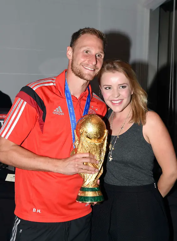 2014-07-14T094905Z-4349792-GM1EA7E1DDB01-RTRMADP-3-SOCCER-WORLD-JPG7761982706746517708