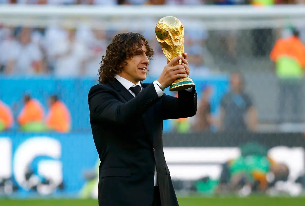 2014-07-13T185443Z-278541890-TB3EA7D1GMQ8F-RTRMADP-3-SOCCER-WORLD-M64-GER-ARG-JPG940905986612797825