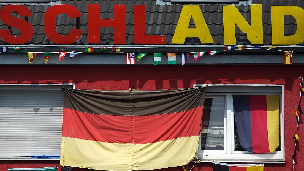 3jmc4346-jpg453619054254818048