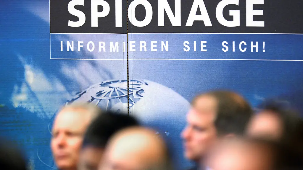 3jlo1219-jpg8727793519155926770