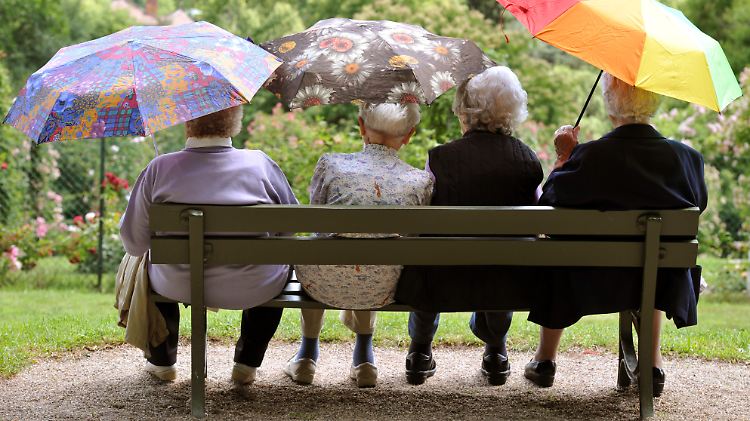 Rentnerrepublik Deutschland: Die Zahl der Erwerbstätigen geht zurück.