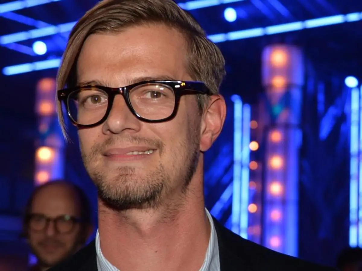 Der-Moderator-Joko-Winterscheidt-erzaehlt-von-einer-Jeans-als-Objekt-seiner-Begierde-in-der-Jugend