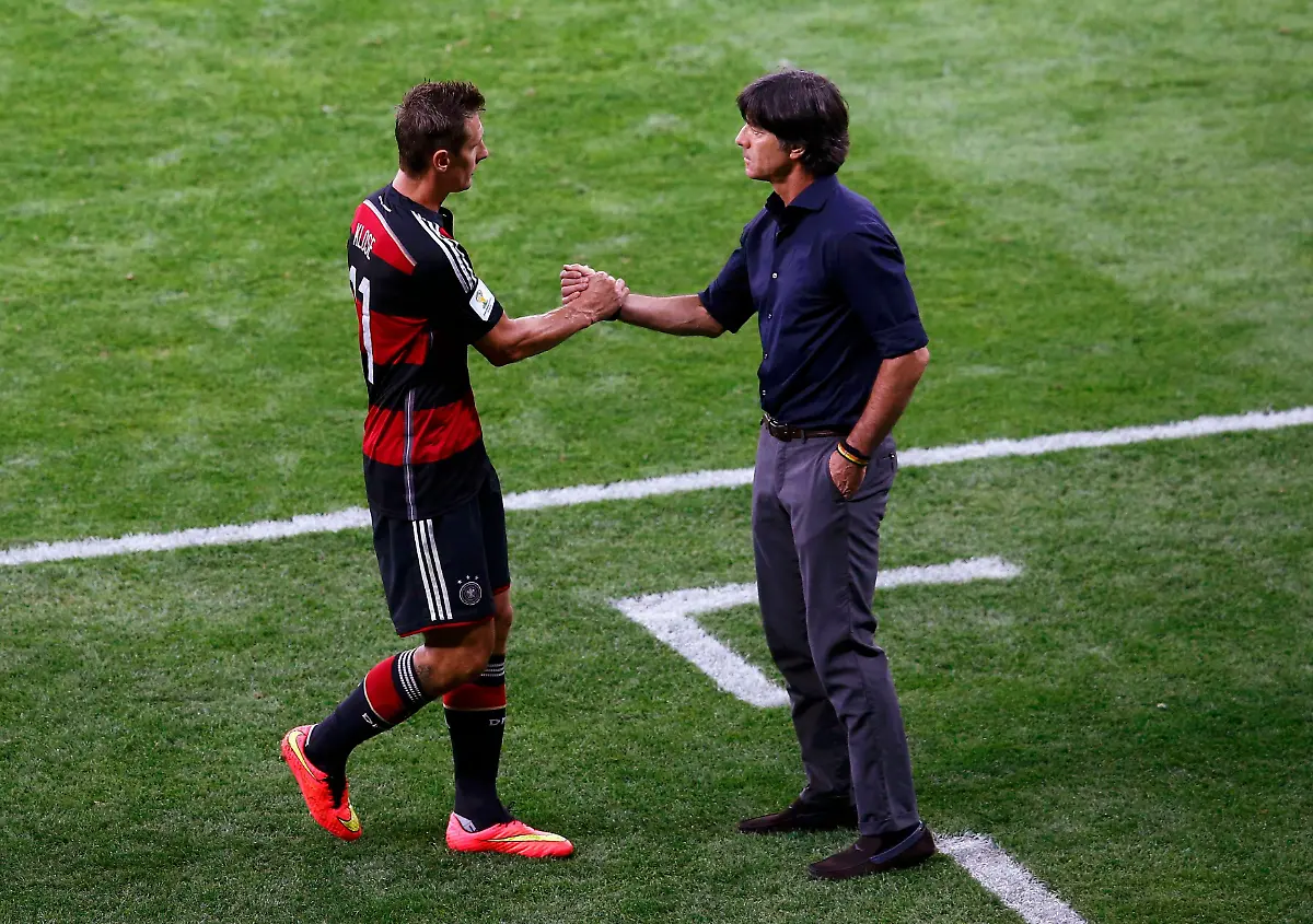 2014-07-08T212427Z-1732181696-TB3EA781NJYMP-RTRMADP-3-SOCCER-WORLD-M61-BRA-GER-JPG7328193379412479111