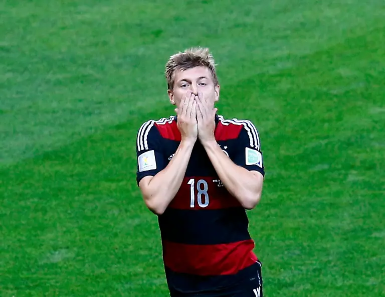 2014-07-08T203558Z-1686095803-TB3EA781LB4K3-RTRMADP-3-SOCCER-WORLD-M61-BRA-GER-JPG2965033282747555264