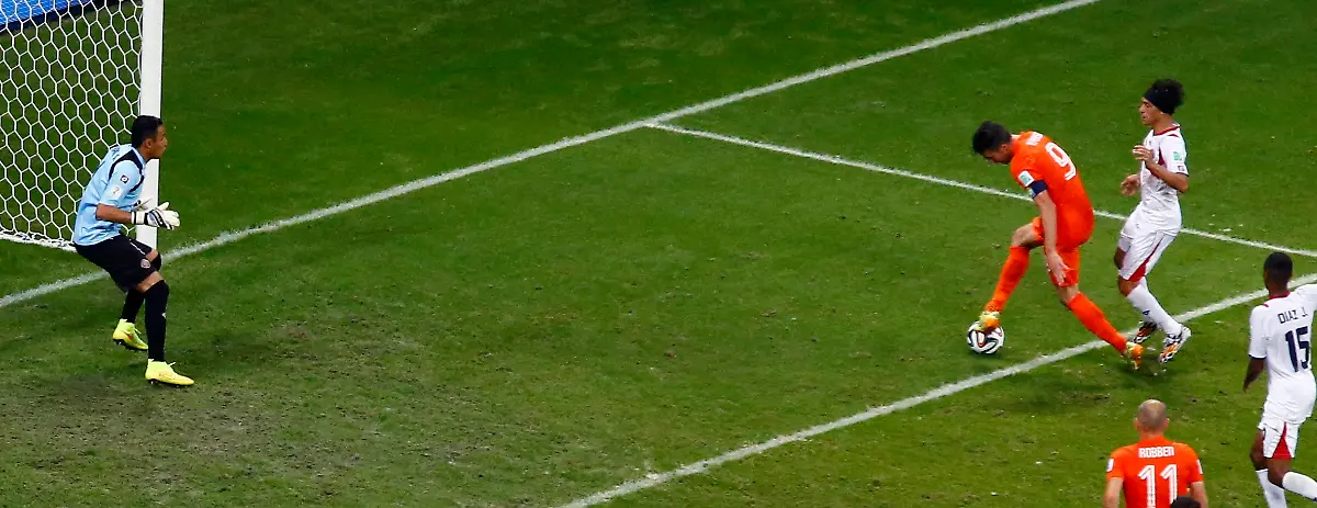 2014-07-05T215728Z-844107800-TB3EA751P2RFW-RTRMADP-3-SOCCER-WORLD-M59-NED-CRC-JPG233086985228870977