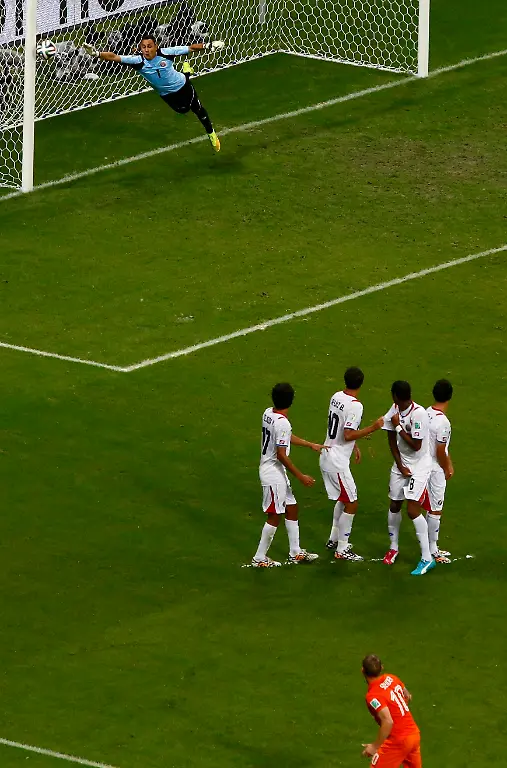 2014-07-05T214729Z-13609688-TB3EA751OM5FQ-RTRMADP-3-SOCCER-WORLD-M59-NED-CRC-JPG9172427894571860901