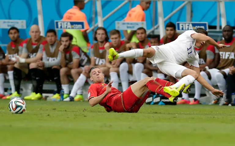 3289C2006147AFB4-jpg8000302791524164709